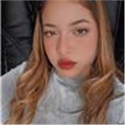 Era profesora de prescolar y primarily en mi pais venezuela me tuve que venir por asuntos personales 