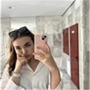 Soy profesora de español para extranjeros, capacitada para enseñar a personas de todas las edades y niveles