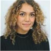 Englische Muttersprachlerin und mehrsprachig; Grundschullehrerin, die Englisch auf spielerische und vereinfachte Weise