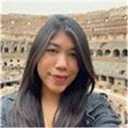 English teacher who focuses on conversation and real-life communication