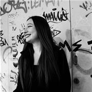 Me defino como una persona dinámica y atenta