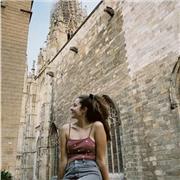 Soy Pedagoga, Máster en Psicología de la Educación y he cursado el primer año de Estudios Literarios