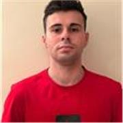 Psicólogo clínico, con experiencia en adolescentes. Muy didáctico y empatico