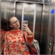 Soy estudiante de tercer año de Historia del Arte de la EHU, podria dar clases de forma dinamica a alumnado de bachillerato que se prepara para selectividad, tanto a alumnos de la ESO, o personas interesadas