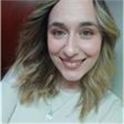 Laurea magistrale in lingue, offre aiuto e supporto allo studio per studenti di scuola elementare