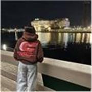 Profesora de castellano joven, con liciencis de bachillerato. Apta para todas las edades y niveles. Española nativa