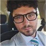 Laureando in Lettere,impartisce lezioni private nelle discipline letterarie umanistiche (Italiano,Storia e Geografia)