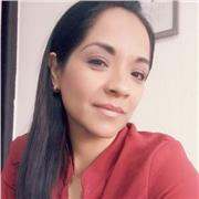 Profesora ofrece clases en línea en español relacionadas al Marketing