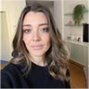 Sono un avvocato da 6 anni. Laureata alla Sapienza con votazione 110/110 con tesi in diritto processuale civile