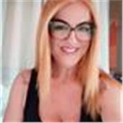 Profesora titulada en tecnico de cuidados auxiliares de enfermería, da clases tanto de asignaturas de sanidad como de quiromasaje 