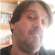 Ancien étudiant en communication arts et langages