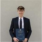 Laureato in Ingegneria Gestionale dell'Università degli Studi di Udine. Offro lezioni personalizzate di matematica e fisica.