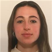 Estudiante de turismo apasionada por los idiomas y con ganas de dar clase a estudiantes de colegio e instituto.