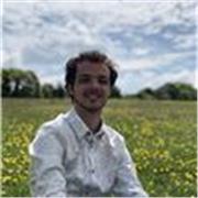 Professional guitarist/music producer with a passion for teaching