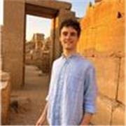 Fluent English speaker with an A in English literature and flexible teaching methods.