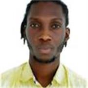 Profesional trilingüe con más de 10 años de experiencia