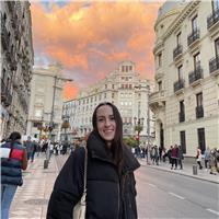 Soy Ainhoa!🙋🏻‍♀️ Profe de inglés con B1