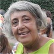 Profesor de lengua española imparte clases especialmente adultos