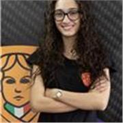 Laureata in Ingegneria meccanica impartisce lezioni di fisica, matematica e disegno tecnico per studenti delle scuole superiori