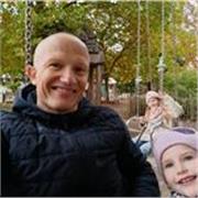 Deutsch- Russisch, Russisch - Deutsch. Ich helfe dir gerne beim Übersetzen.