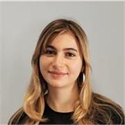 Profesora de inglés con experiencia trabajando con todas las edades y niveles de idioma. Busco acompañarte en tu proceso.