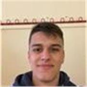Estudiante del Doble Grado en ADE y Grado en Derecho, dispuesto a ayudar a estudiantes de primaria y secundaria de forma online
