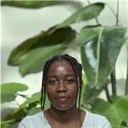 Dispo pour vous aider à vous améliorer en mathématiques dans la bonne humeur;
Anglais et développement perso possible