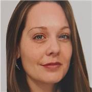 Insegno inglese a principianti, intermedi e avanzati. Leggere, scrivere, parlare, ascoltare, vocabolario e grammatica. Ho formazione e certificazione TOEFL. Ho anni di esperienza nell'insegnamento a bambini di tutte le età e nell'insegnamento dell'inglese