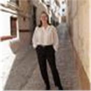 Doy clases de apoyo para niños de primaria. Las clases que puedo dar son de lengua castellana e inglés