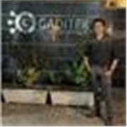 I’m a Digital Marketing expert with 5 years’ experience, teaching SEO, social media, email marketing, and Google Ads to beginners.