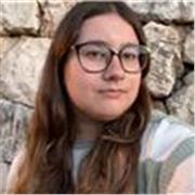 Joven de 18 que le encantan los niños y quiere ayudarles a aprender cosas nuevas este verano!!