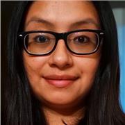 Profesora de apoyo para alumnos de primaria y ESO