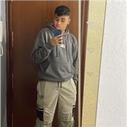 No tengo titulación pero soy bueno explicando , le daría clases a niños de primaria