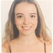 Profesora de apoyo de matemáticas de forma telemática con clases y ejercicios interactivos