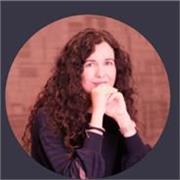 Profesional del Marketing con más de veinte años de experiencia en dirección de Marketing.