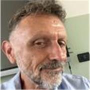 Prof offre lezioni di Italiano, Storia, Geografia a studenti delle scuole medie superiori e inferiori, adulti, studenti universita