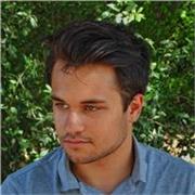 Studente al 4 anno di aeronautica si offre ad aiuto studenti in difficoltà in materia letterarie/umanistiche (italiano, storia, geografia) per ripetizioni o aiuto compiti