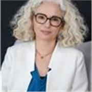 Ancienne directrice d'agence , désormais formatrice j'interviens dans les domaines de l'économie , finance , et commerce