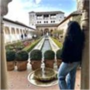 Profesora de Economía (ESO y Bachillerato) con 5 años de experiencia. También preparación para la EVAU/PAU.