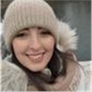 Diplomata al Liceo scientifico e laureata in Psicologia