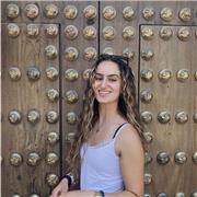 Profesora de Matemáticas dispuesta a ayudar a niveles de edades tempranas (Primaria) y a niveles de Secundaria y Bachillerato.