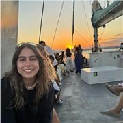 Profesora de apoyo con física y química para la Eso