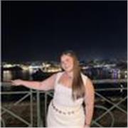 soy una chica joven que le gusta enseñar y tratar con niños con un buen nivel de inglés y capacidad para ayudar respecto aprimaria