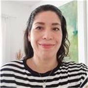 Profesora y traductora de inglés, portugués y español