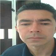 Abogado especialista en derecho constitucional, magister en derechos humanos