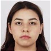 J'ai fait mes études secondaires à Istanbul, en Turquie, dans un programme 100% anglais 