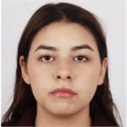 J'ai fait mes études secondaires à Istanbul, en Turquie, dans un programme 100% anglais