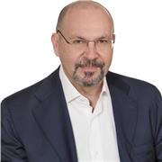 Insegnante italiano e manager con oltre 20 anni di residenza all'estero per aiutarti a migliorare il tuo Business English