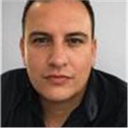 Maestro especialista en sistemas computacionales con ganas de enseñar a niños el magnifico mundo de la tecnología