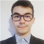 Un administrateur systèmes et réseaux vous aide à vous perfectionner en informatique.